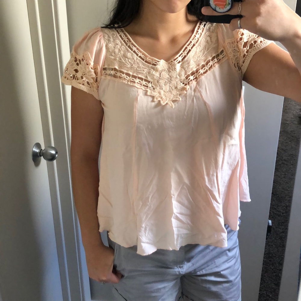 Airy Baby Pink top w/ Crochet Lace Details